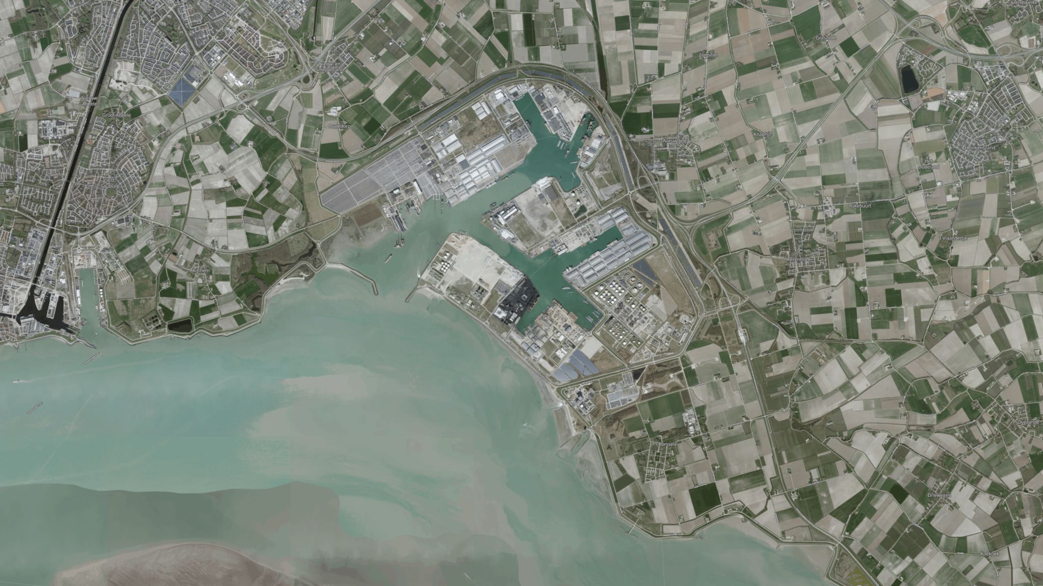VTTI, Hoegh Evi launch permitting process for Dutch FSRU terminal