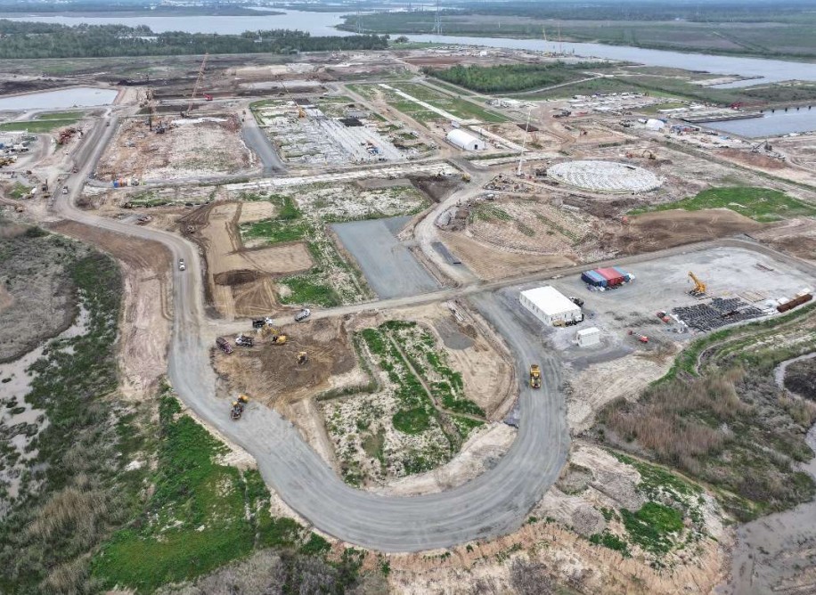 Woodside's Louisiana LNG seeks FERC extension