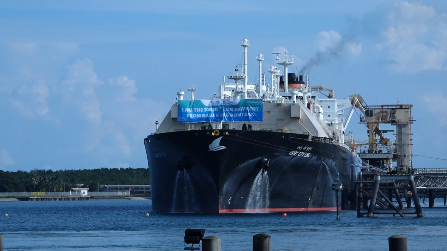Indonesia's Bontang LNG terminal ships 10,000th cargo