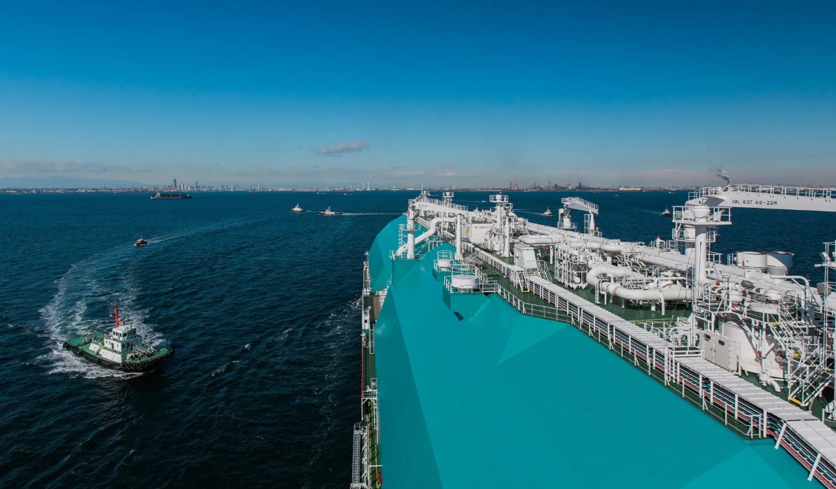 Malaysia's MISC reports lower LNG earnings
