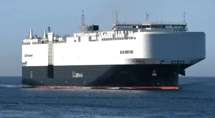 UECC expands LNG-powered fleet