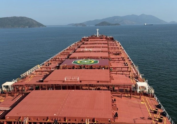 Himalaya converts charter deals for LNG-powered bulker quartet