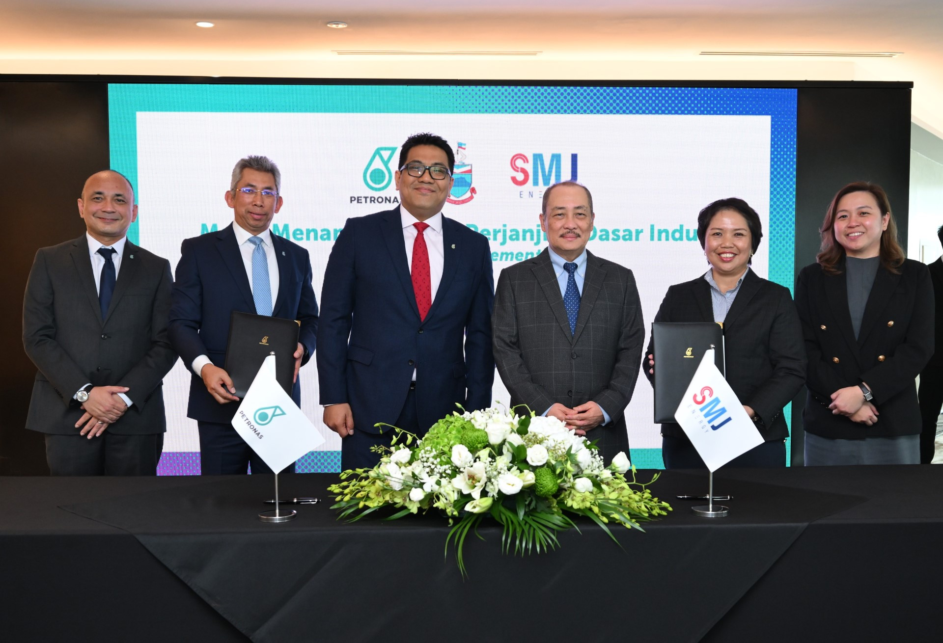 Sabah to take stake in Petronas’ third FLNG