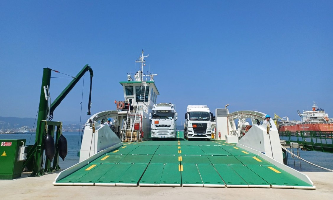 Snam launches Panigaglia LNG truck loading service
