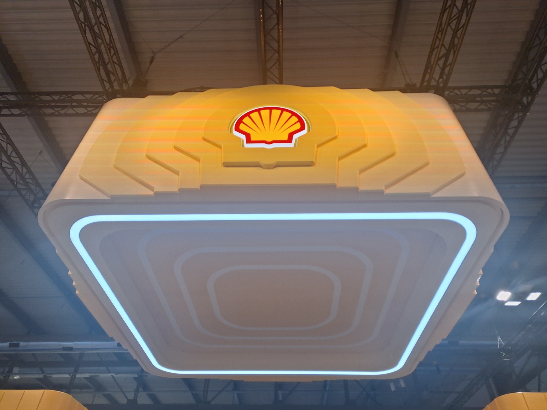 Shell seals Hungarian gas supply deal