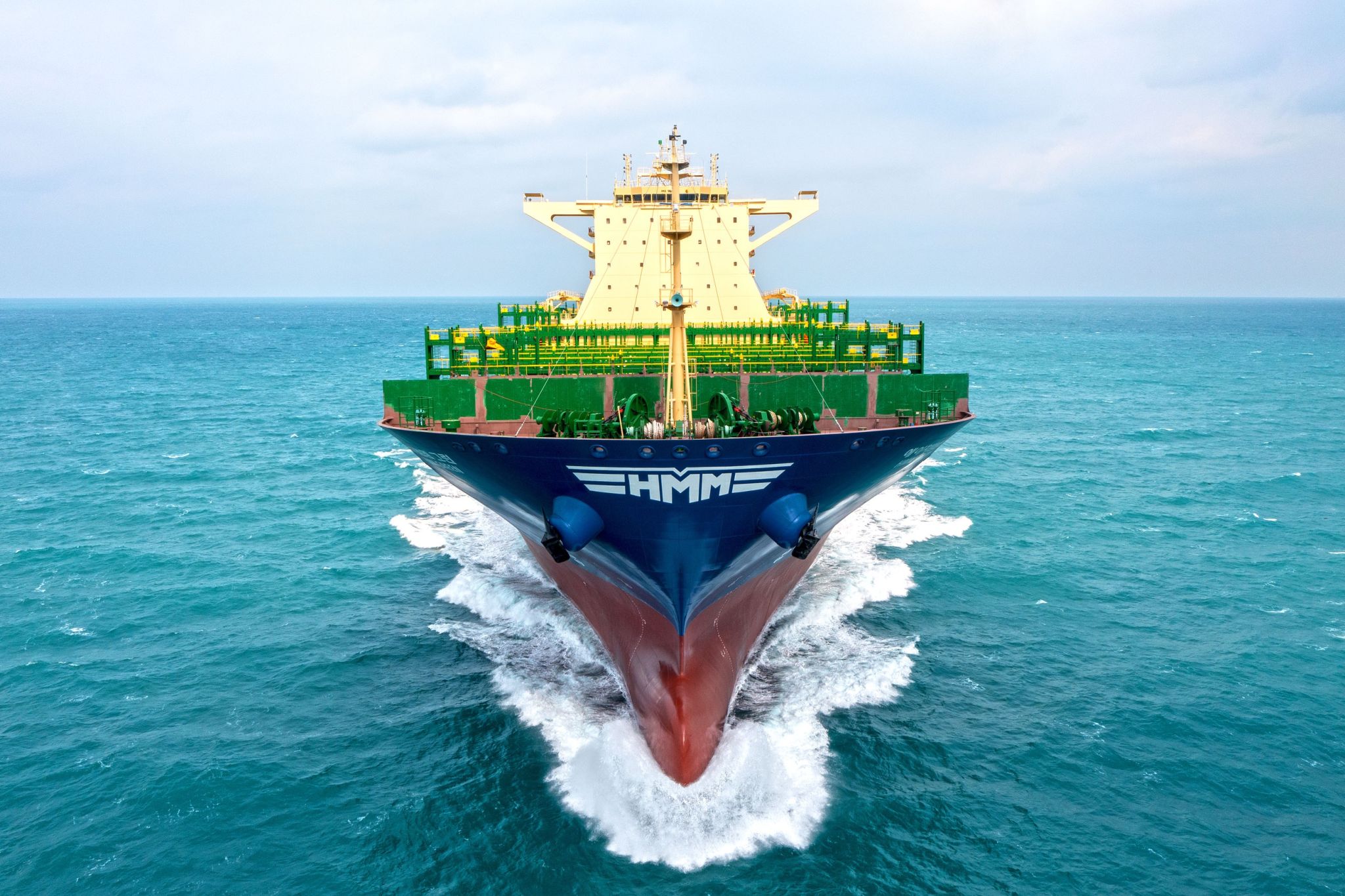 HMM confirms LNG-powered containership order