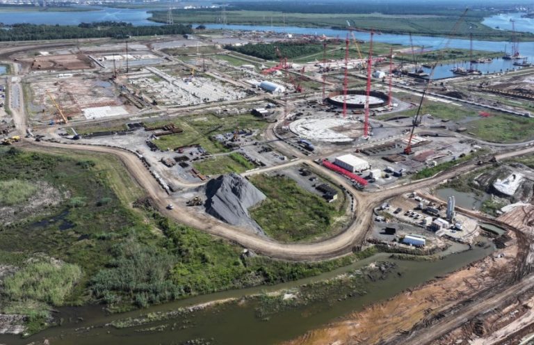 Williams takes stake in Woodside’s Louisiana LNG project