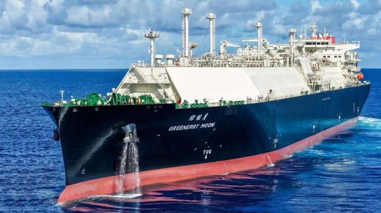 China’s Hudong-Zhonghua hits new LNG carrier delivery record