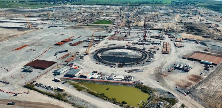 Venture Global to sign additional CP2 LNG expansion deals by end of year, CEO says