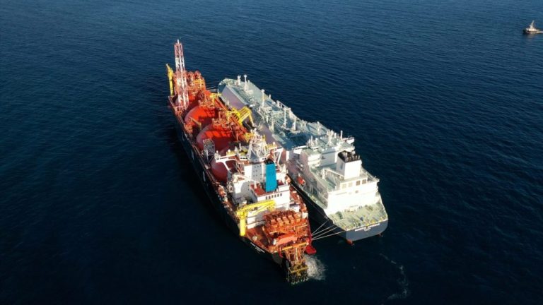 Snam to buy Igneo's stake in Italian FSRU operator
