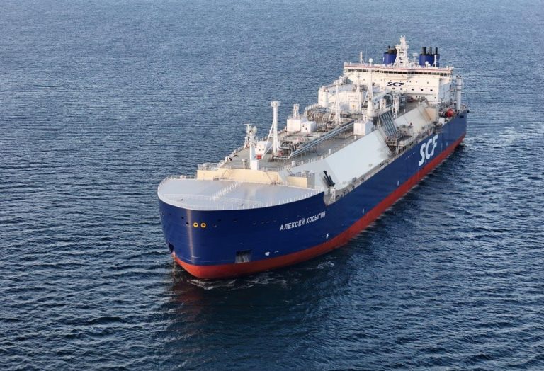 Zvezda delivers first Russian-built ice-class LNG carrier to Sovcomflot