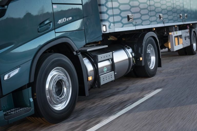 Volvo hits LNG-powered truck milestone