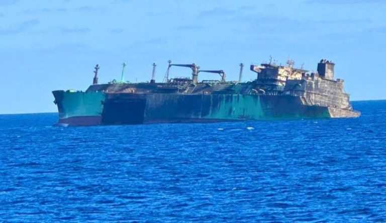 NOC damaged Russian LNG carrier to be towed to Libya