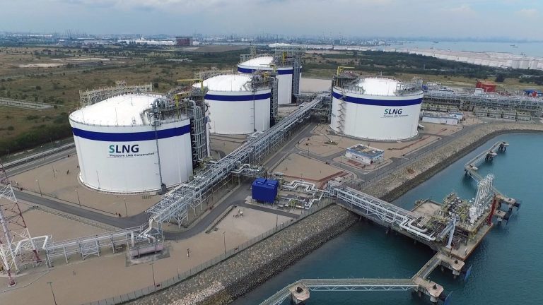 Singapore seeks replacement LNG cargo