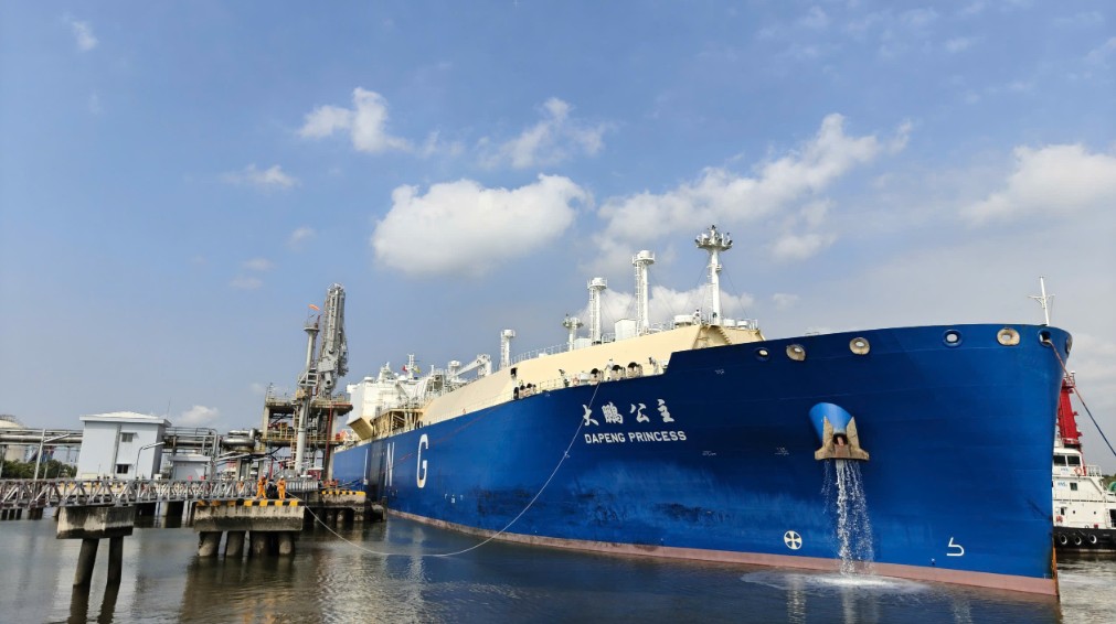 PetroVietnam Gas ups LNG imports