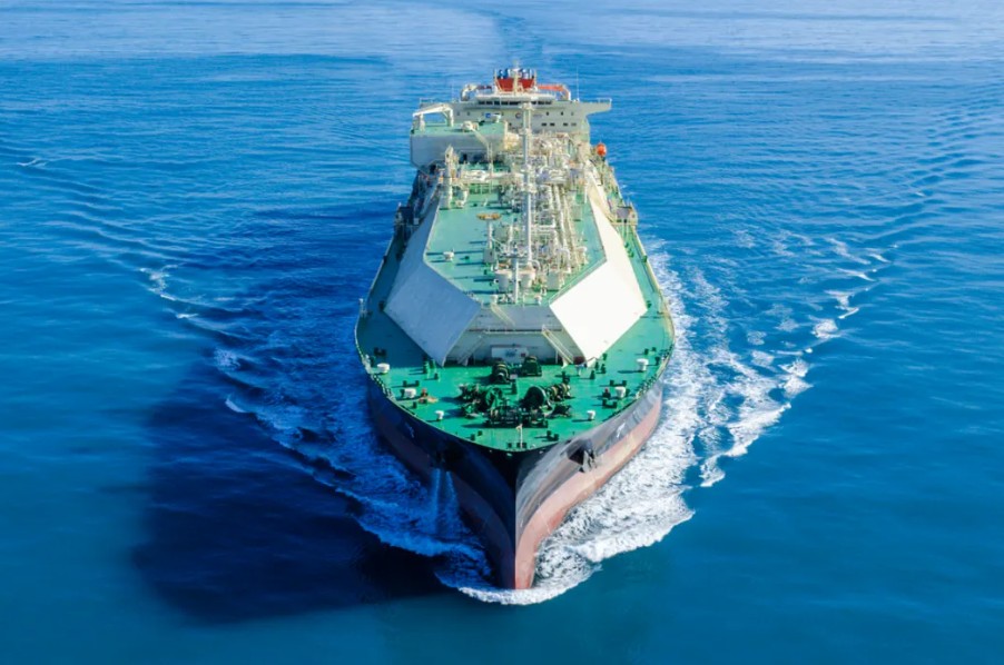 Hudong-Zhonghua launches TotalEnergies LNG bunkering vessel