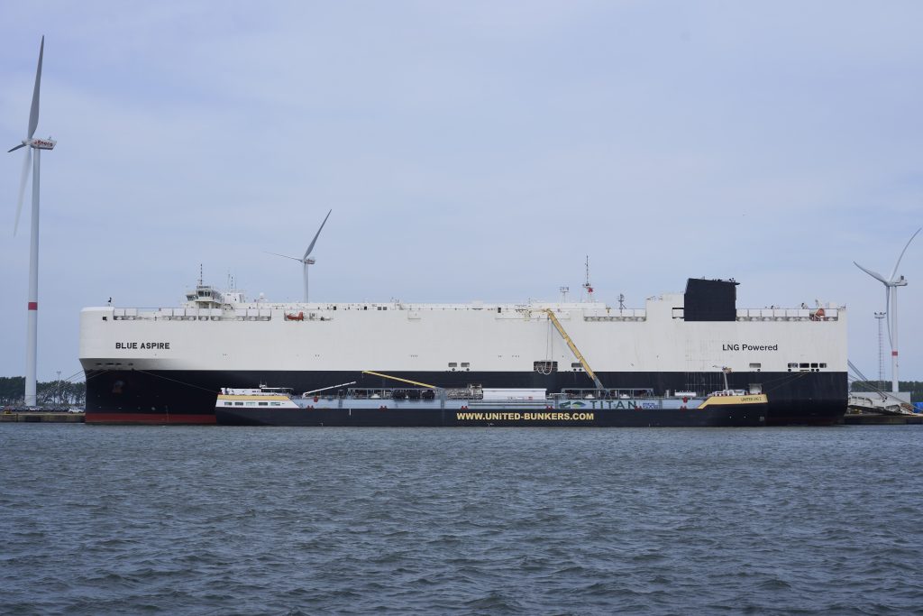 Titan takes on charter inland LNG bunkering vessel