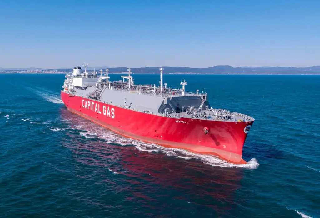 CCEC brings forward LNG carrier deliveries