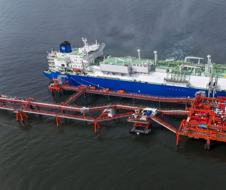 Italy's Snam offers long-term capacity at Ravenna FSRU