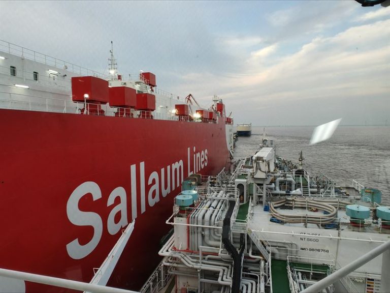 Dan-Bunkering fuels Sallaum's LNG-powered PCTC in China