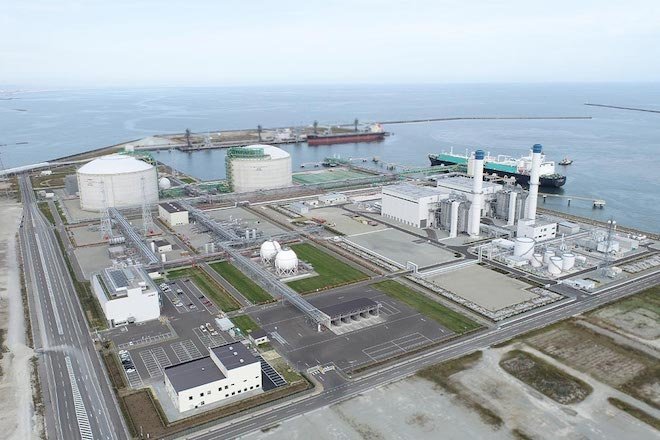 Japan's LNG imports drop in July