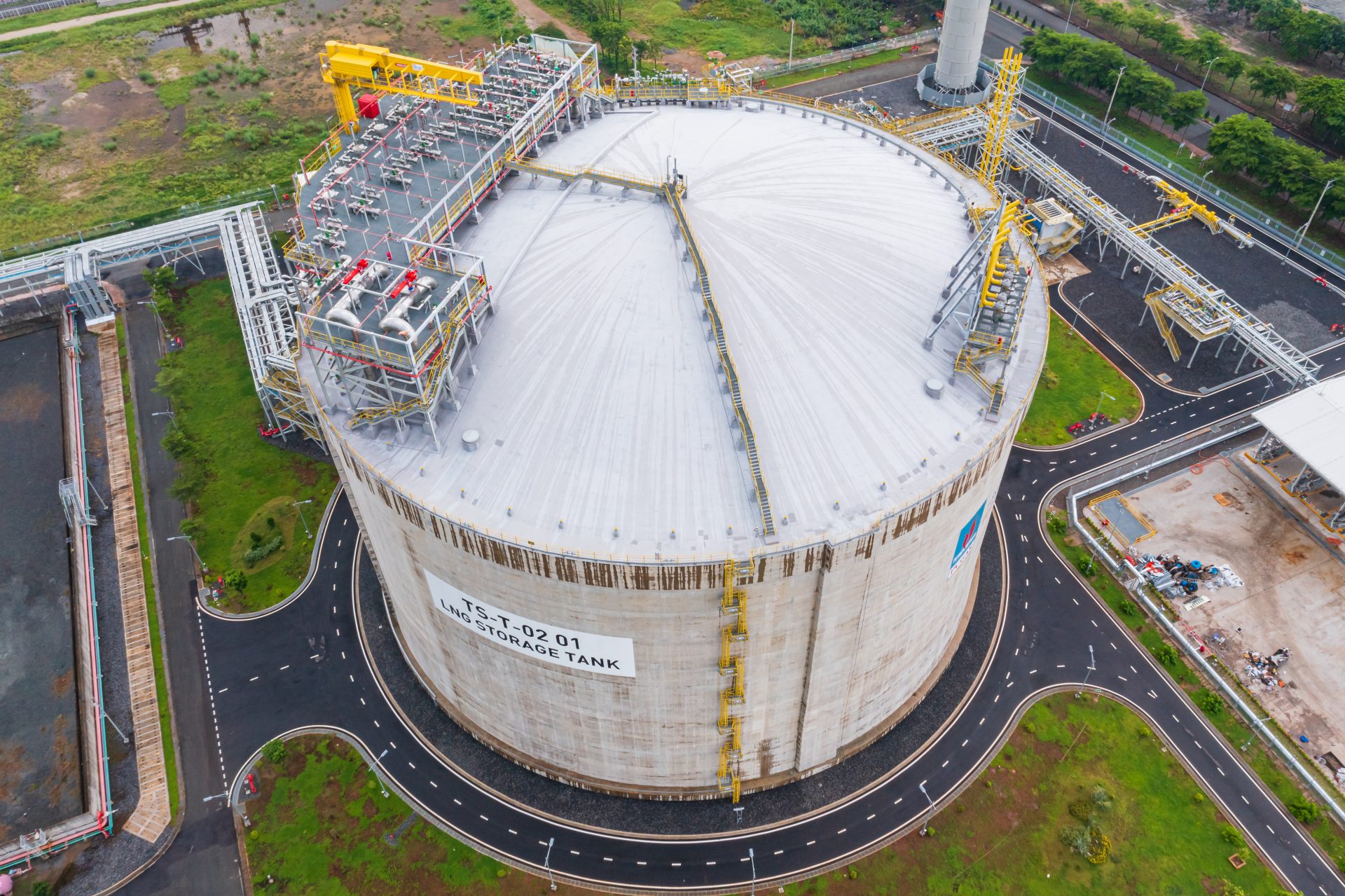 Petrovietnam eyes Indonesian LNG supplies