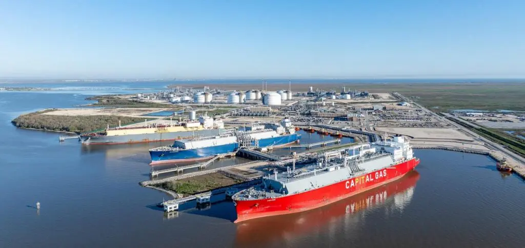 US weekly LNG exports down to 31 cargoes