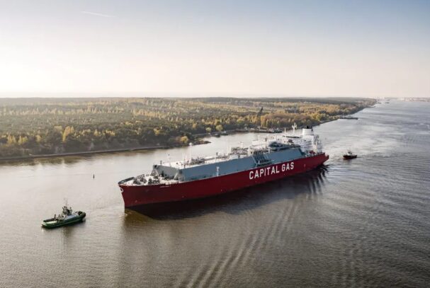 Elenger, a unit of Estonian investment firm Infortar, has secured additional liquefied natural gas (LNG) cargoes for the upcoming winter heating season.