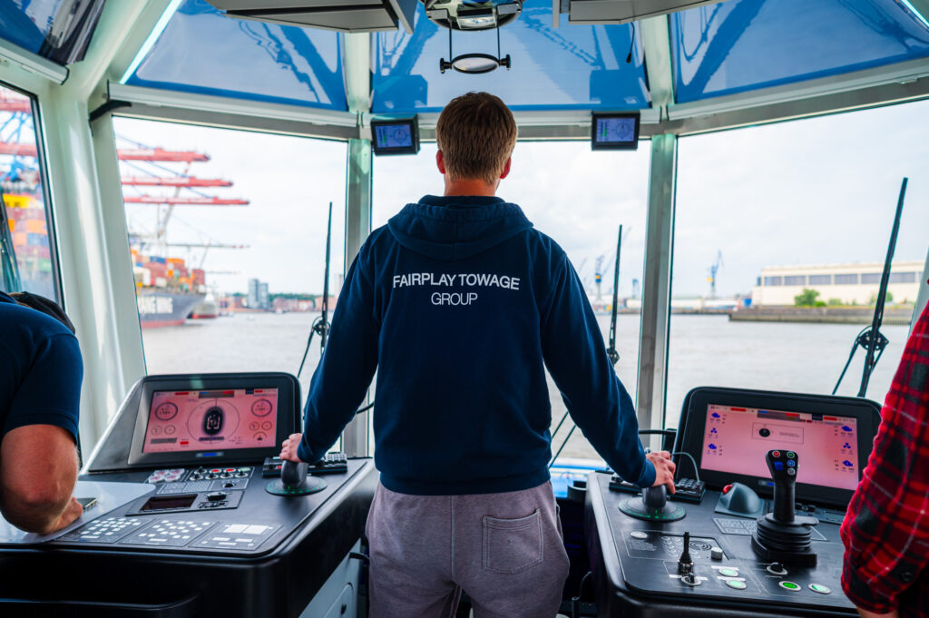 Fairplay Towage orders LNG tugs at Sanmar